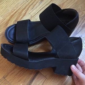 UO Black Jaycen Sandals